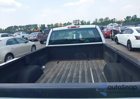 2000 Chevrolet Silverado 1500 C1500 from USA, damaged, VIN 1GCEC14V7YE317779